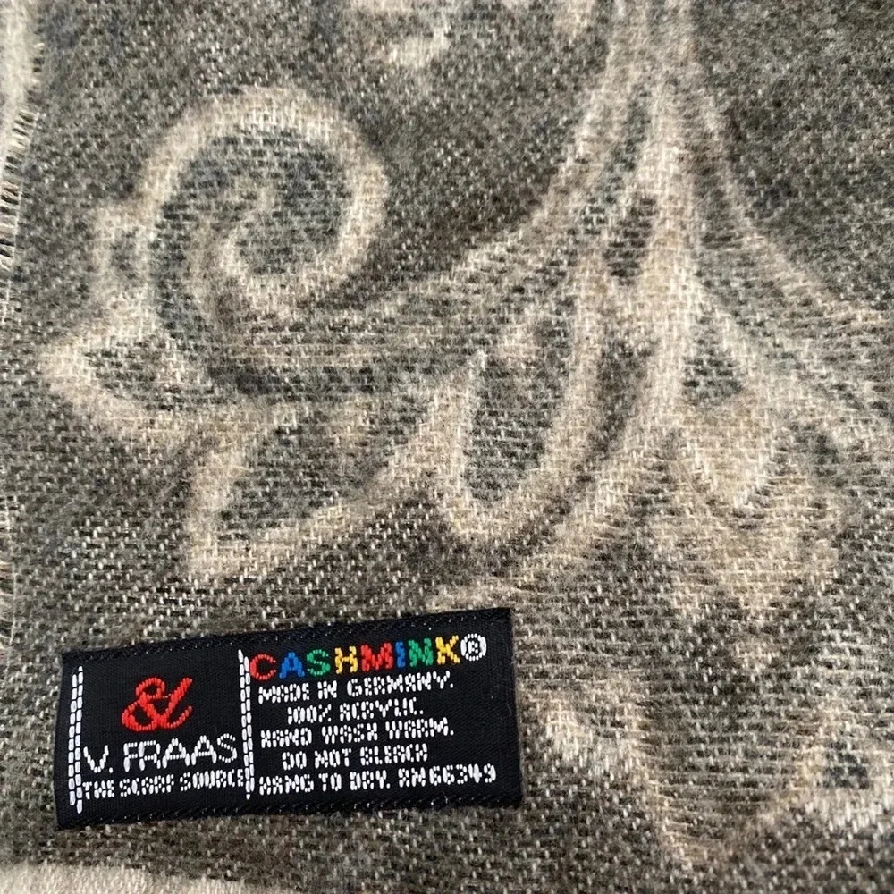 Cashmink Paisley Scarf